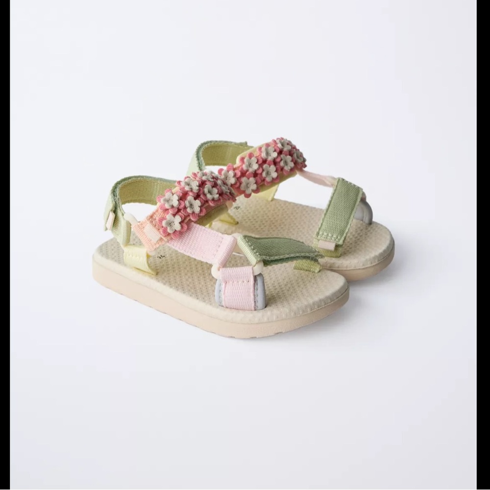 Zara kids, pink, floral strap sandals, size 10.5